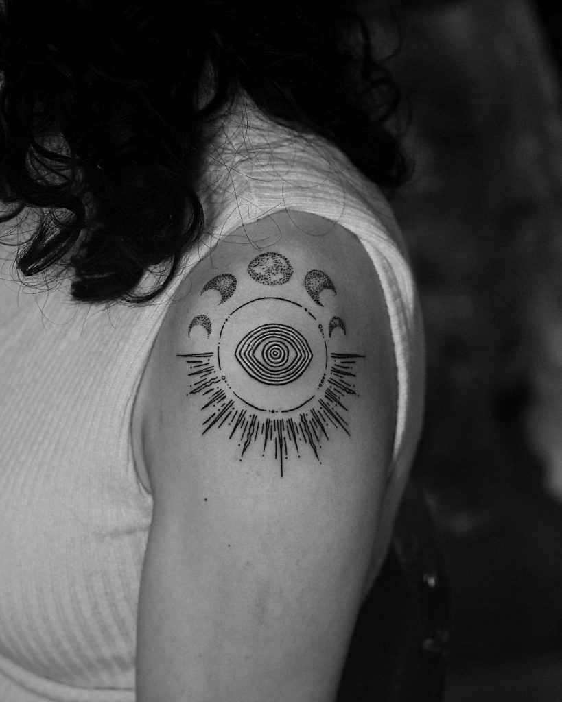 Third-eye body art