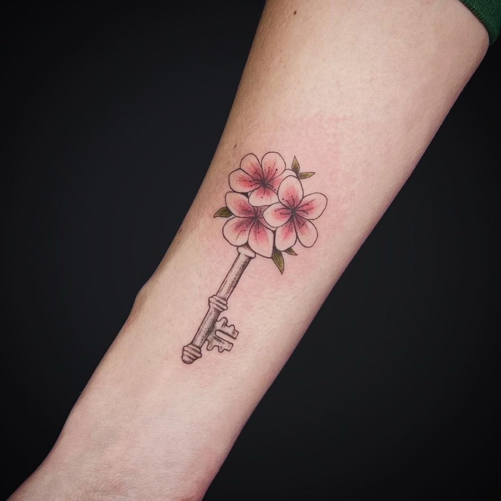 lock and key body art